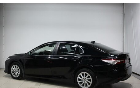 Toyota Camry, 2021 год, 2 440 000 рублей, 7 фотография
