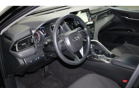 Toyota Camry, 2021 год, 2 440 000 рублей, 18 фотография