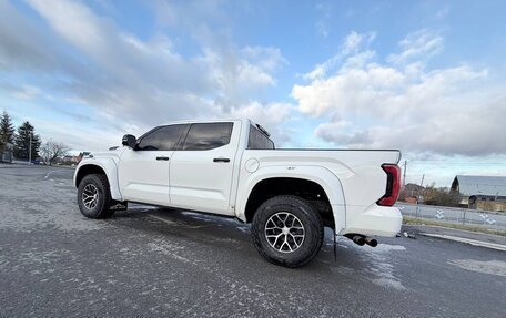 Toyota Tundra, 2022 год, 10 500 000 рублей, 2 фотография