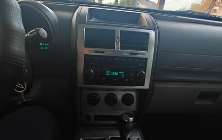 Dodge Nitro, 2007 год, 880 000 рублей, 7 фотография