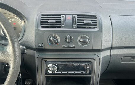 Skoda Fabia II, 2011 год, 500 000 рублей, 16 фотография