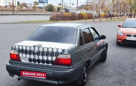 Daewoo Nexia I рестайлинг, 2004 год, 75 000 рублей, 3 фотография