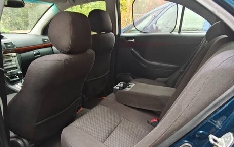 Toyota Avensis III рестайлинг, 2003 год, 540 000 рублей, 5 фотография
