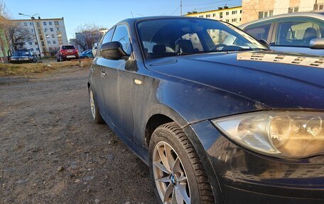 BMW 1 серия, 2010 год, 700 000 рублей, 3 фотография