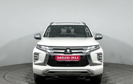 Mitsubishi Montero Sport, 2022 год, 3 790 000 рублей, 2 фотография
