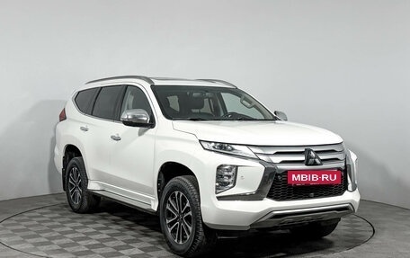 Mitsubishi Montero Sport, 2022 год, 3 790 000 рублей, 3 фотография