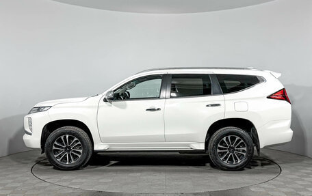 Mitsubishi Montero Sport, 2022 год, 3 790 000 рублей, 8 фотография