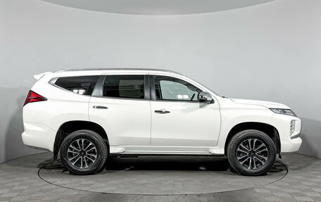 Mitsubishi Montero Sport, 2022 год, 3 790 000 рублей, 4 фотография