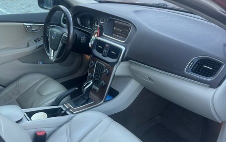 Volvo V40 Cross Country I, 2013 год, 1 370 000 рублей, 4 фотография