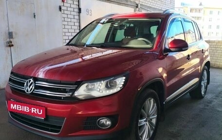 Volkswagen Tiguan I, 2014 год, 1 300 000 рублей, 2 фотография