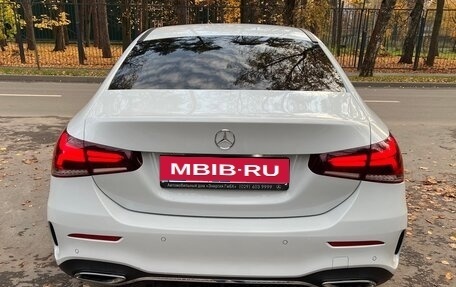 Mercedes-Benz A-Класс, 2019 год, 2 750 000 рублей, 4 фотография