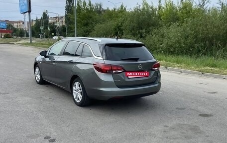 Opel Astra K рестайлинг, 2017 год, 1 300 000 рублей, 4 фотография