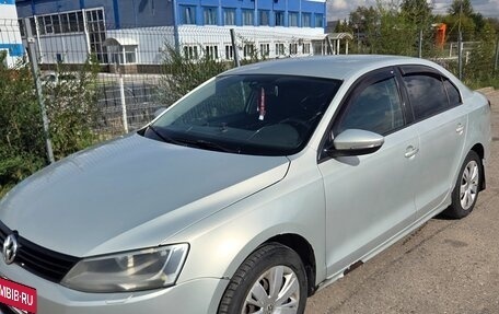 Volkswagen Jetta VII, 2011 год, 500 000 рублей, 2 фотография