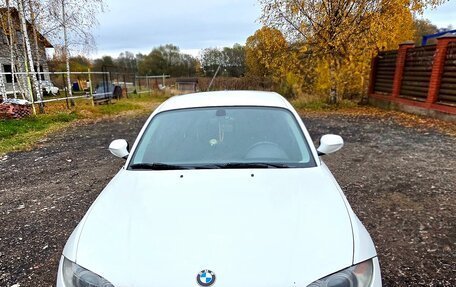 BMW 1 серия, 2011 год, 950 000 рублей, 6 фотография