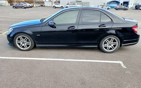 Mercedes-Benz C-Класс, 2011 год, 1 000 000 рублей, 4 фотография