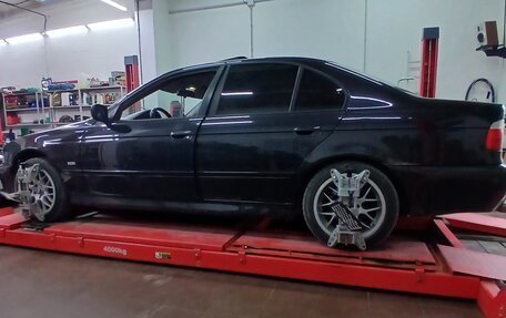 BMW 5 серия, 2002 год, 850 000 рублей, 2 фотография