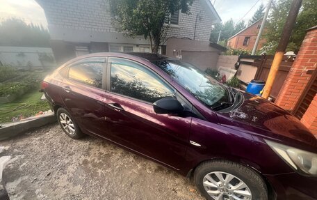 Hyundai Solaris II рестайлинг, 2011 год, 570 000 рублей, 3 фотография
