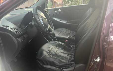 Hyundai Solaris II рестайлинг, 2011 год, 570 000 рублей, 9 фотография