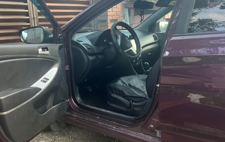Hyundai Solaris II рестайлинг, 2011 год, 570 000 рублей, 13 фотография