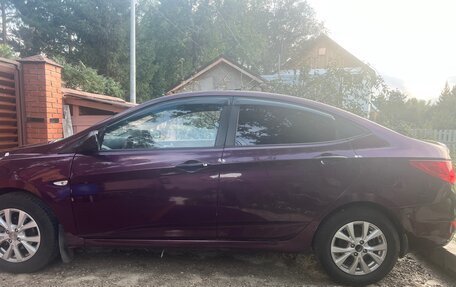 Hyundai Solaris II рестайлинг, 2011 год, 570 000 рублей, 5 фотография