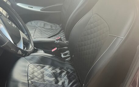 Hyundai Solaris II рестайлинг, 2011 год, 570 000 рублей, 12 фотография
