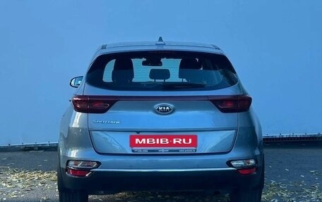 KIA Sportage IV рестайлинг, 2021 год, 2 400 000 рублей, 6 фотография