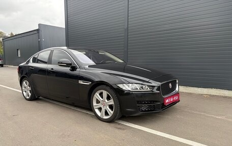 Jaguar XE I рестайлинг, 2016 год, 1 890 000 рублей, 1 фотография