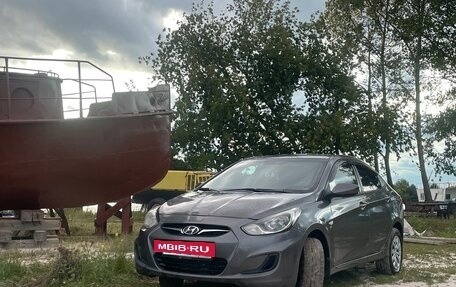 Hyundai Solaris II рестайлинг, 2011 год, 600 000 рублей, 5 фотография