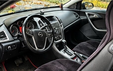 Opel Astra J, 2012 год, 770 000 рублей, 3 фотография