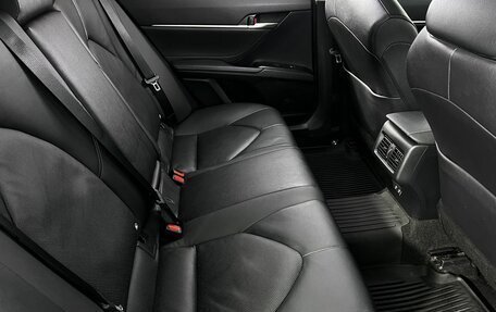 Toyota Camry, 2021 год, 3 200 000 рублей, 11 фотография