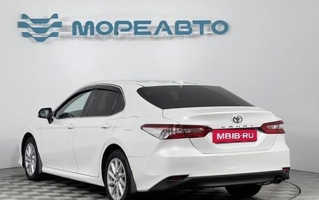 Toyota Camry, 2021 год, 3 200 000 рублей, 7 фотография