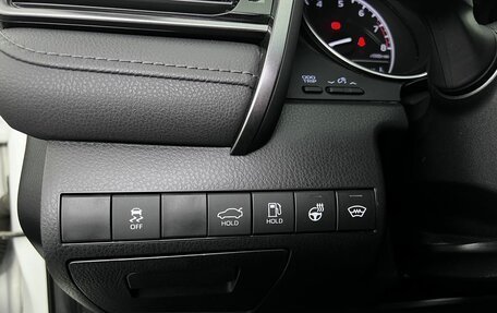 Toyota Camry, 2021 год, 3 200 000 рублей, 18 фотография