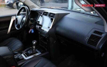 Toyota Land Cruiser Prado 150 рестайлинг, 2021 год, 5 380 000 рублей, 15 фотография