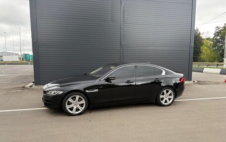 Jaguar XE I рестайлинг, 2016 год, 1 890 000 рублей, 2 фотография