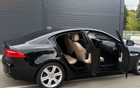 Jaguar XE I рестайлинг, 2016 год, 1 890 000 рублей, 6 фотография