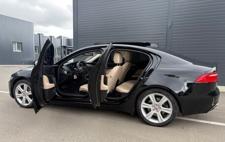 Jaguar XE I рестайлинг, 2016 год, 1 890 000 рублей, 10 фотография