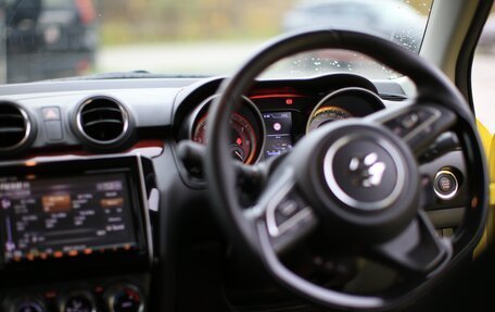 Suzuki Swift IV рестайлинг, 2020 год, 2 500 000 рублей, 5 фотография