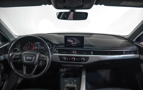 Audi A4, 2017 год, 2 389 000 рублей, 10 фотография