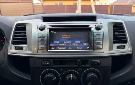 Toyota Hilux VII, 2014 год, 2 249 000 рублей, 9 фотография
