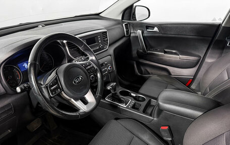 KIA Sportage IV рестайлинг, 2018 год, 1 897 900 рублей, 9 фотография