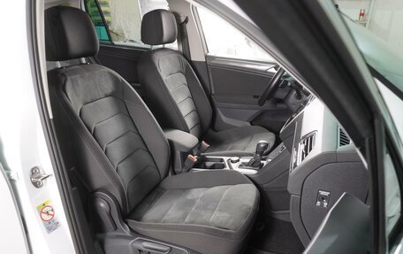 Volkswagen Tiguan II, 2018 год, 2 999 000 рублей, 8 фотография