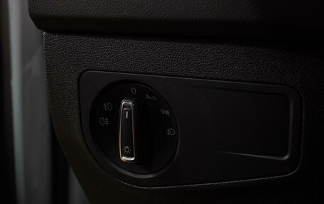 Volkswagen Tiguan II, 2018 год, 2 999 000 рублей, 13 фотография