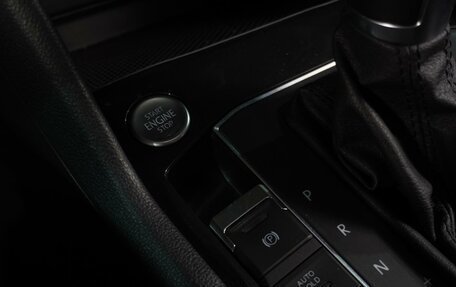 Volkswagen Tiguan II, 2018 год, 2 999 000 рублей, 18 фотография
