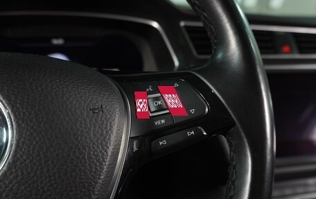 Volkswagen Tiguan II, 2018 год, 2 999 000 рублей, 24 фотография