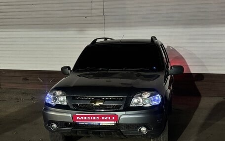 Chevrolet Niva I рестайлинг, 2010 год, 600 000 рублей, 6 фотография