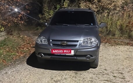 Chevrolet Niva I рестайлинг, 2010 год, 600 000 рублей, 7 фотография