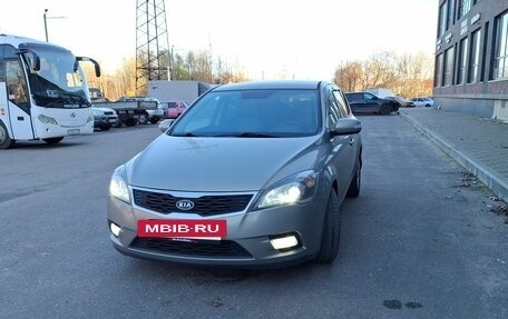 KIA cee'd I рестайлинг, 2011 год, 825 000 рублей, 2 фотография