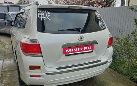 Toyota Highlander III, 2012 год, 1 570 000 рублей, 10 фотография