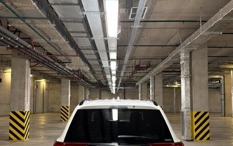 Mitsubishi Outlander III рестайлинг 3, 2021 год, 2 800 000 рублей, 4 фотография