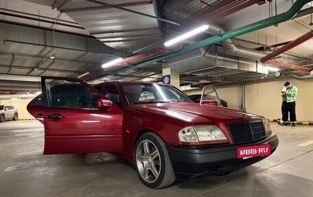 Mercedes-Benz C-Класс, 1996 год, 250 000 рублей, 3 фотография